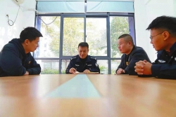 社区民警王菊峰——守护乡村平安31年的“老黄牛”