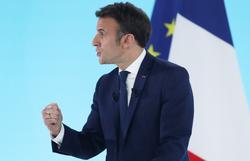 法国总统选举“决战”打响 马克龙赴对手大本营拉票