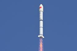 一箭三星！我国成功发射3颗低轨通信试验卫星