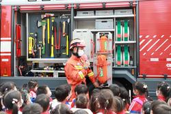 盐城市格林幼儿园  举行防震、消防演练