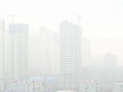 中央气象台继续发布大雾黄色预警 多地有能见度不足200米强浓雾