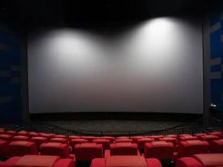 电影市场缓慢复苏，这次影院回来了吗？