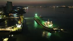 中国—巴西玉米航线长江首航顺利抵达