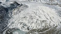 新华全媒+｜守护“固体水库”，这支牧民冰川监测队15年来从未停下脚步 