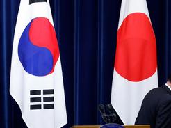 “解禁”换“撤诉” 日韩贸易争端将了结？