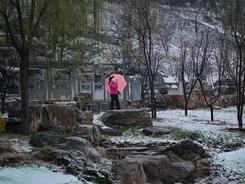 北方多地最高气温不足10℃ 陕西山西等地仍有强降雪