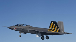 韩国产“猎鹰”战斗机完成初始作战评测，明年起批量生产 