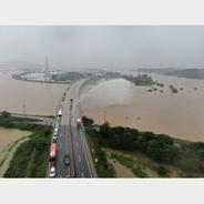 韩国警方将调查地下车道淹水事故