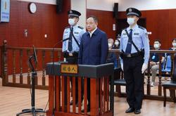 被控受贿6645万余元，中国联通原总经理李国华受贿、滥用职权案一审开庭