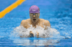 “蛙王”加冕、五金在手，这支中国游泳队太厉害了！