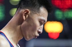 易建联宣布退役 中国男篮“08黄金一代”落幕 