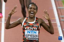 肯尼亚选手基普耶根夺得女子5000米冠军