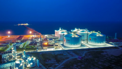海纳天下之气，点亮万家灯火！如东洋口港4个LNG项目累计接卸LNG资源超5200万吨