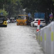 强降雨致珠三角多地发生内涝 广东全省提前转移8万余人
