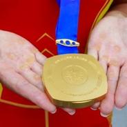 中国队获得杭州亚运会男子4×100米自由泳接力金牌