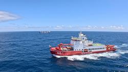 中国第40次南极考察队3艘船全部成功穿越西风带