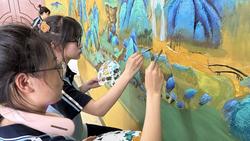 厉害了！21名高中生把美术教室画成了《千里江山图》