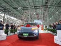 全球首發！悅達起亞EV5戰略車型在國內率先上市