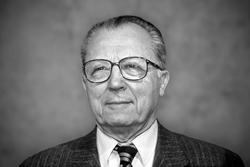 “欧元缔造者”、欧盟委员会前主席德洛尔逝世，享年98岁