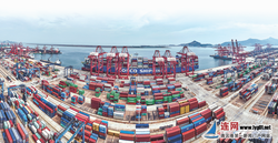 以“双飘红”收获“双过半” 连云港港上半年货物吞吐量1.49亿吨