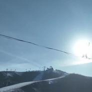 全球连线｜滑雪+高空扁带 这么玩才极限！