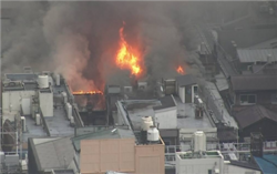 日本北九州市一处建筑物发生火灾