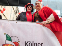 “玫瑰星期一”游行掀起德国科隆狂欢节高潮