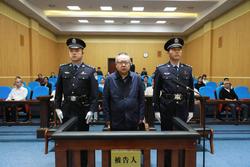 湖南省政协原副主席易鹏飞受贿、滥用职权案一审宣判