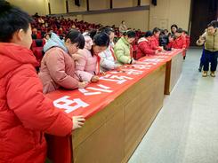 毓龙街道邀“中国好人”开展红色教育