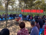 射阳县：田头击鼓《话小康》