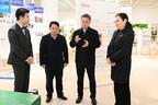 周斌赴驻盐高校宣讲全国两会精神
