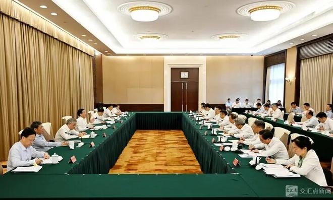 信长星主持召开设区市座谈会